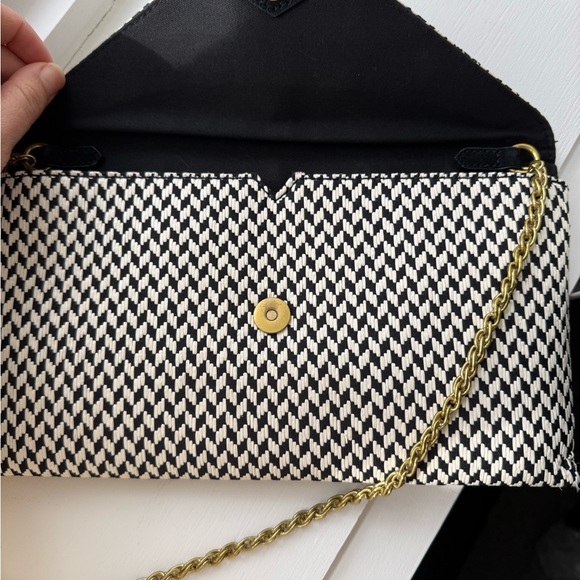 J Crew Black & White Envelope Clutch with Gold Chain - Picture 3 of 4